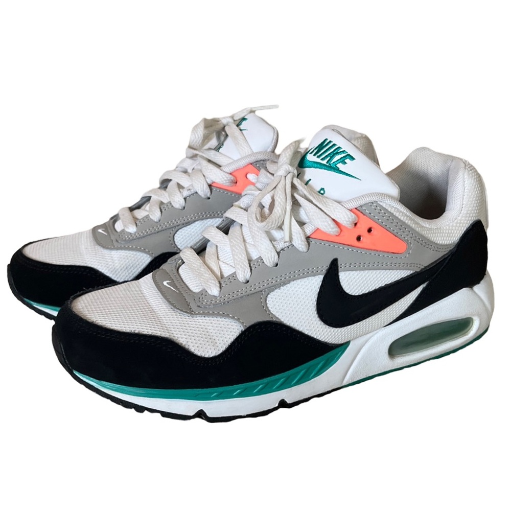 Nike Air Sneakers - Picture 3 of 7